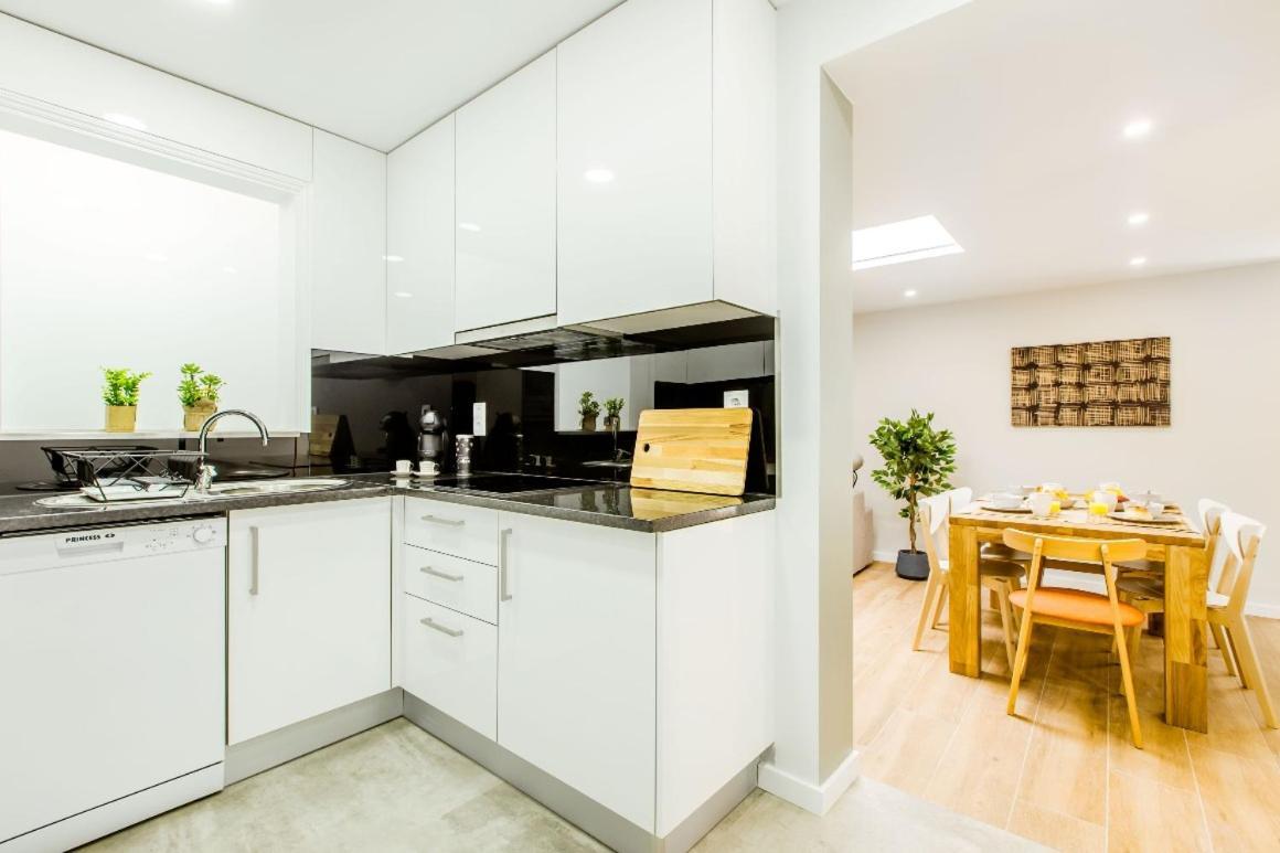 Espinho Beach 4 Stays ภายนอก รูปภาพ